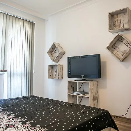 Charming One-bedroom Apartment