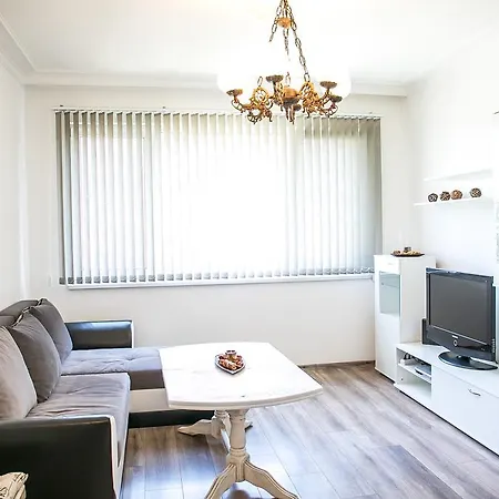 Charming One-bedroom *